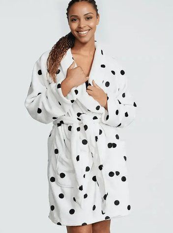 Короткий халат від Victoria's Secret Logo Short Cozy Robe - XS/S - Білий оригінал Victoria's Secret купити Україна 402108S9R