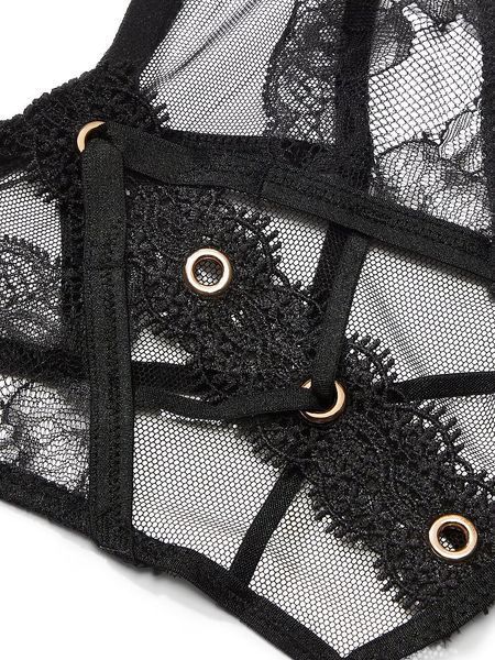 Відкриті трусики тонг Victoria's Secret Rose Lace & Grommet Crotchless Thong - XS - Чорний оригінал Victoria's Secret купити Україна 189699QB4