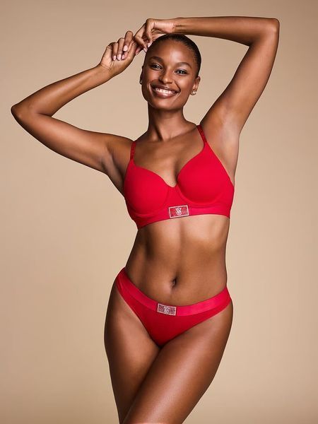 Бавовняні трусики Victoria's Secret Cotton Shine Patch Thong Panty (червоні) - XS - Червоний оригінал Victoria's Secret купити Україна 420772QD4